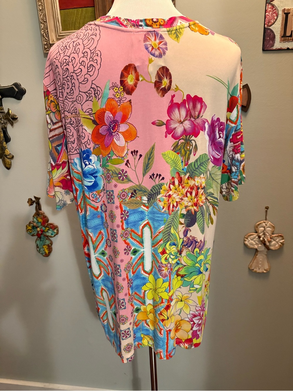 Johnny Was Multicolor Floral & Bird Print Short-Sleeve Top - Picture 2 of 4